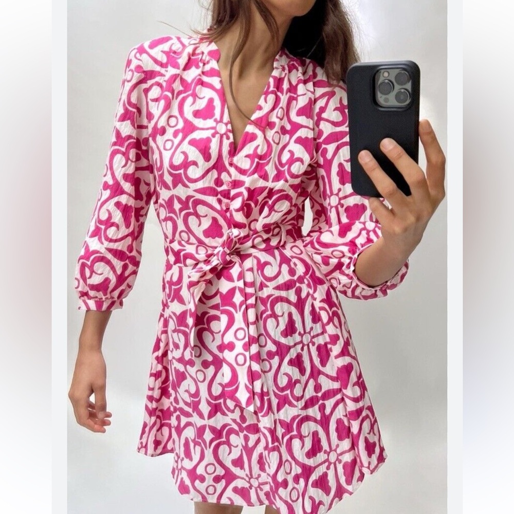 Zara printed short dress in pink and white XS new without tags